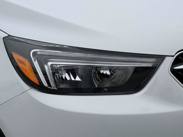 Used 2022 Buick Encore Preferred AWD/4WD image 7