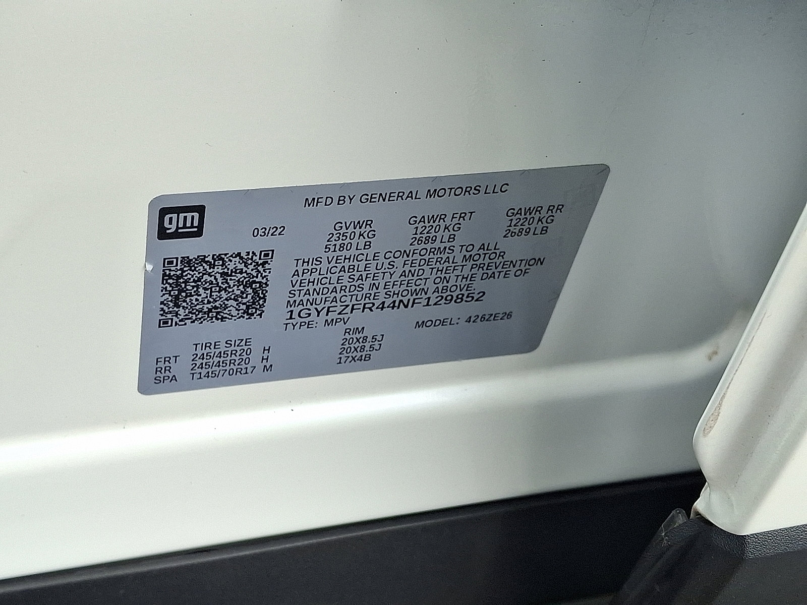 Used 2022 Cadillac XT4 Sport w/ Enhanced Visibility Package image 29