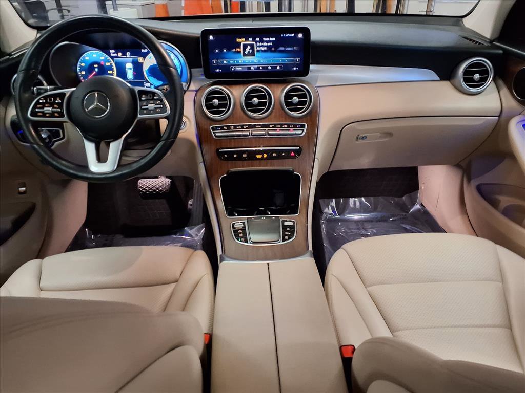 Used 2022 Mercedes-Benz GLC 300 4MATIC image 16