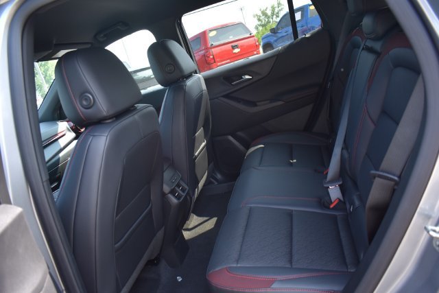 New 2027 Chevrolet Equinox RS w/ Convenience Package III FWD image 21