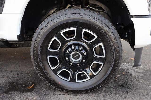 Used 2025 Ford F350 Platinum image 15
