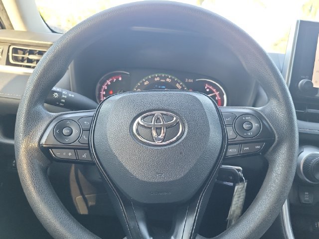 Used 2024 Toyota RAV4 LE FWD image 13