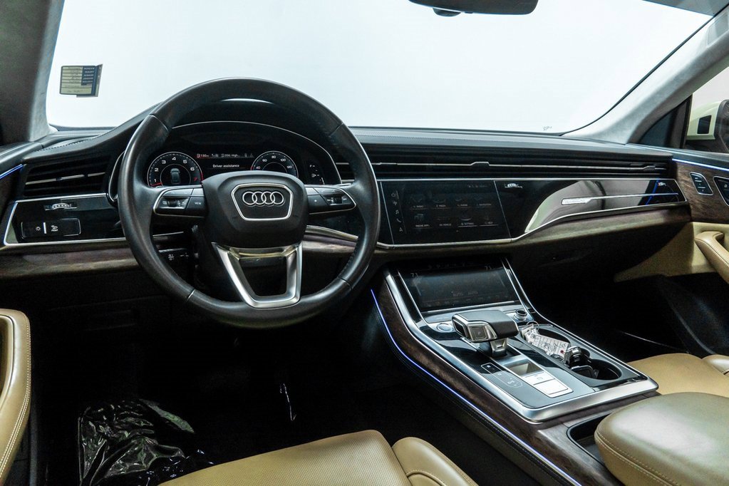 Used 2020 Audi Q8 Prestige w/ Prestige Package image 4