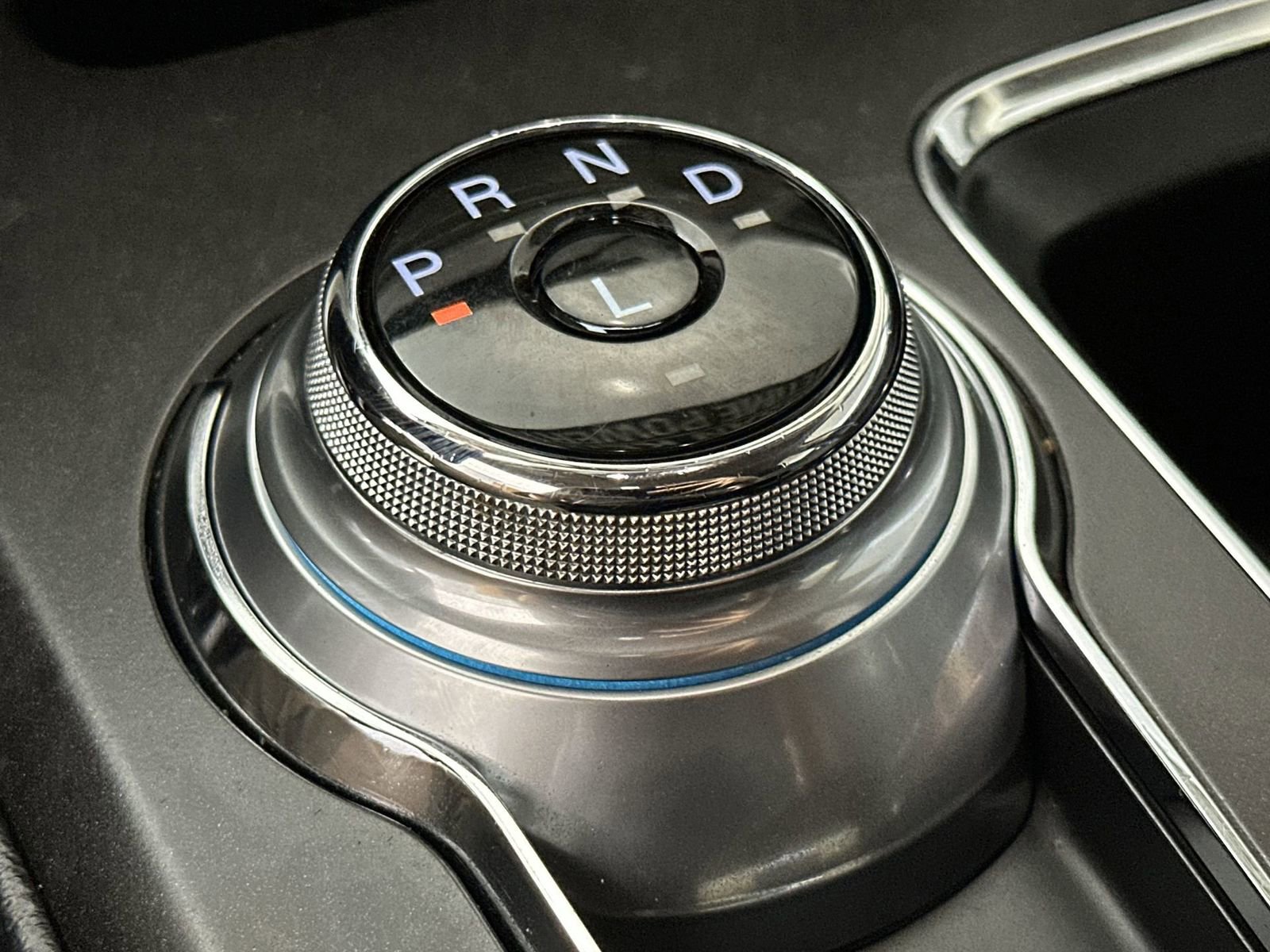 Used 2017 Ford Fusion SE w/ Fusion SE Technology Package image 24