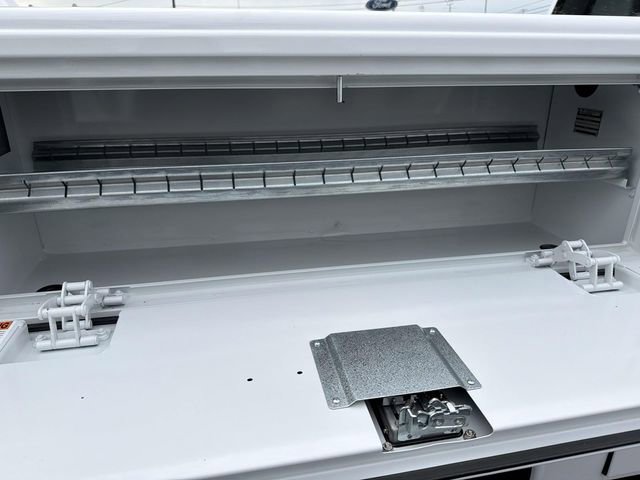 New 2026 Ford F350 XL w/ XL Chrome Package image 7