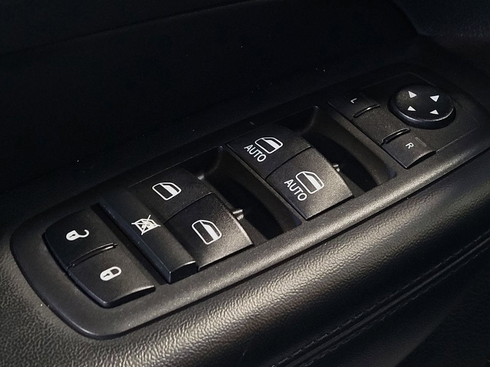 Used 2019 Jeep Grand Cherokee Limited AWD/4WD image 27