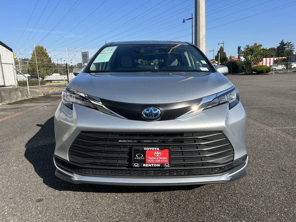 Certified 2023 Toyota Sienna LE