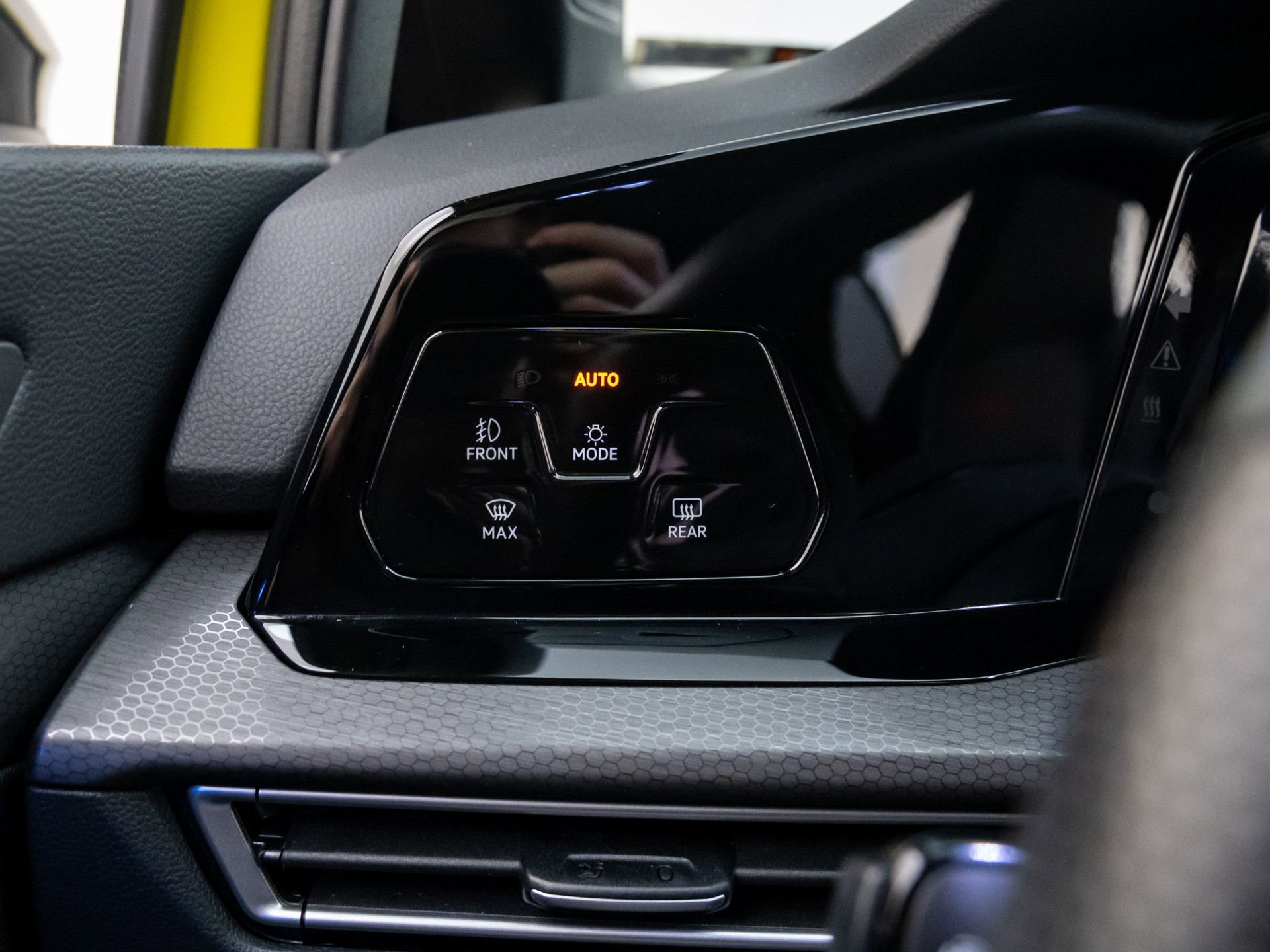 Used 2023 Volkswagen GTI 40th Anniversary Edition image 17