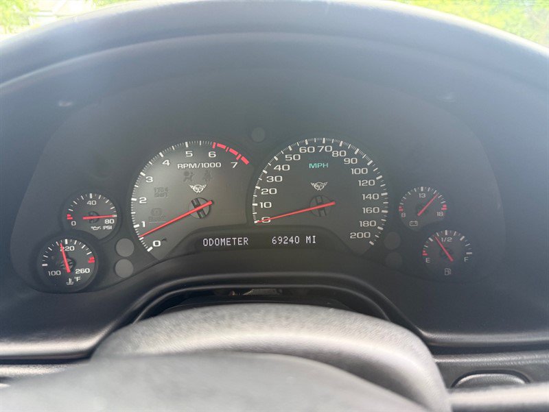 Used 2002 Chevrolet Corvette Coupe w/ Preferred Equipment Group2 RWD image 24