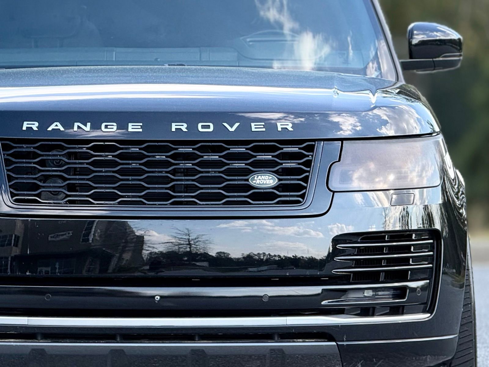 Used 2018 Land Rover Range Rover Supercharged image 15