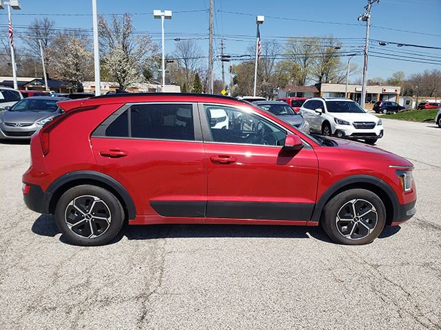 Certified 2024 Kia Niro LX FWD image 9