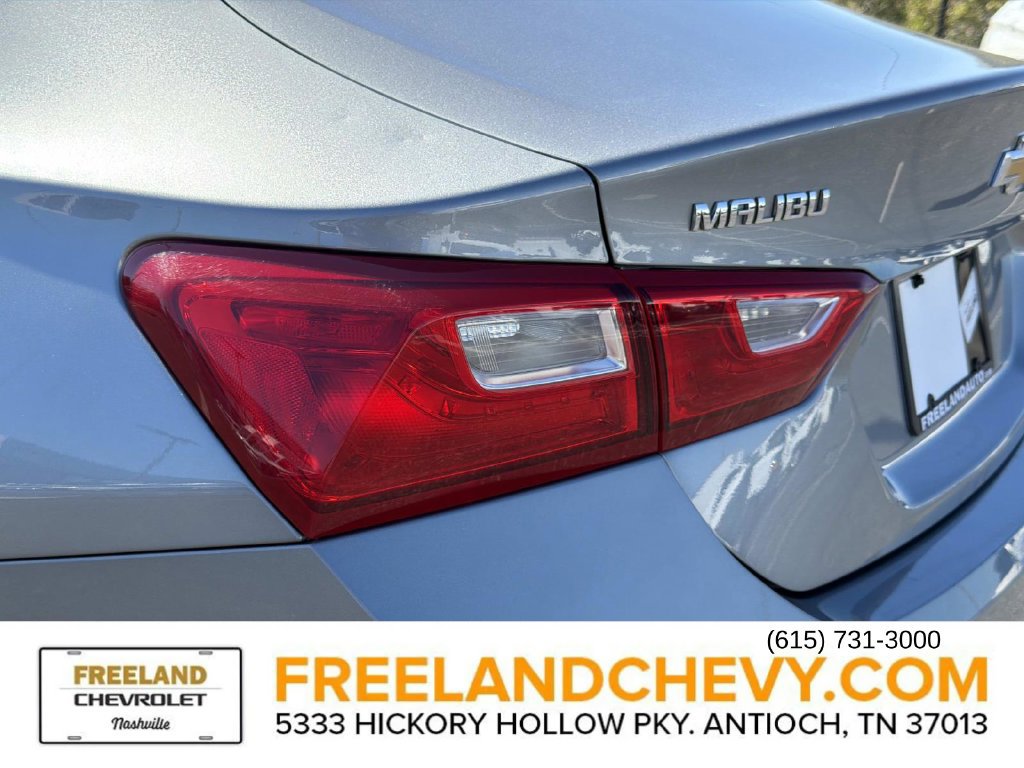 Used 2025 Chevrolet Malibu LT FWD image 11