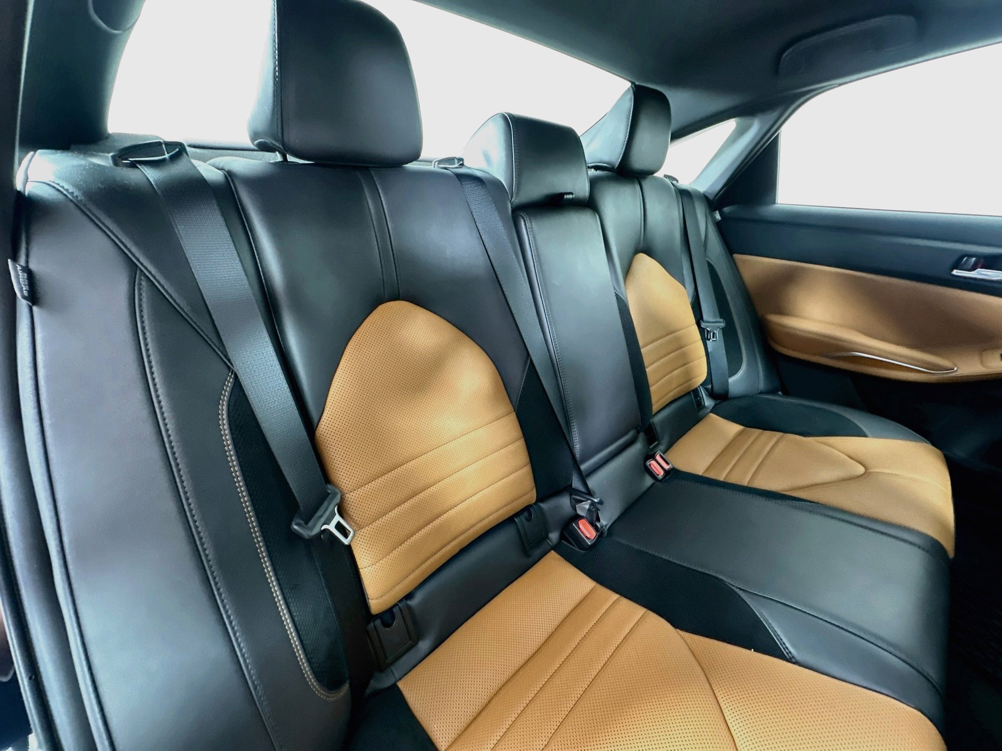 Certified 2022 Toyota Avalon Touring w/ Advanced Safety Package FWD image 28