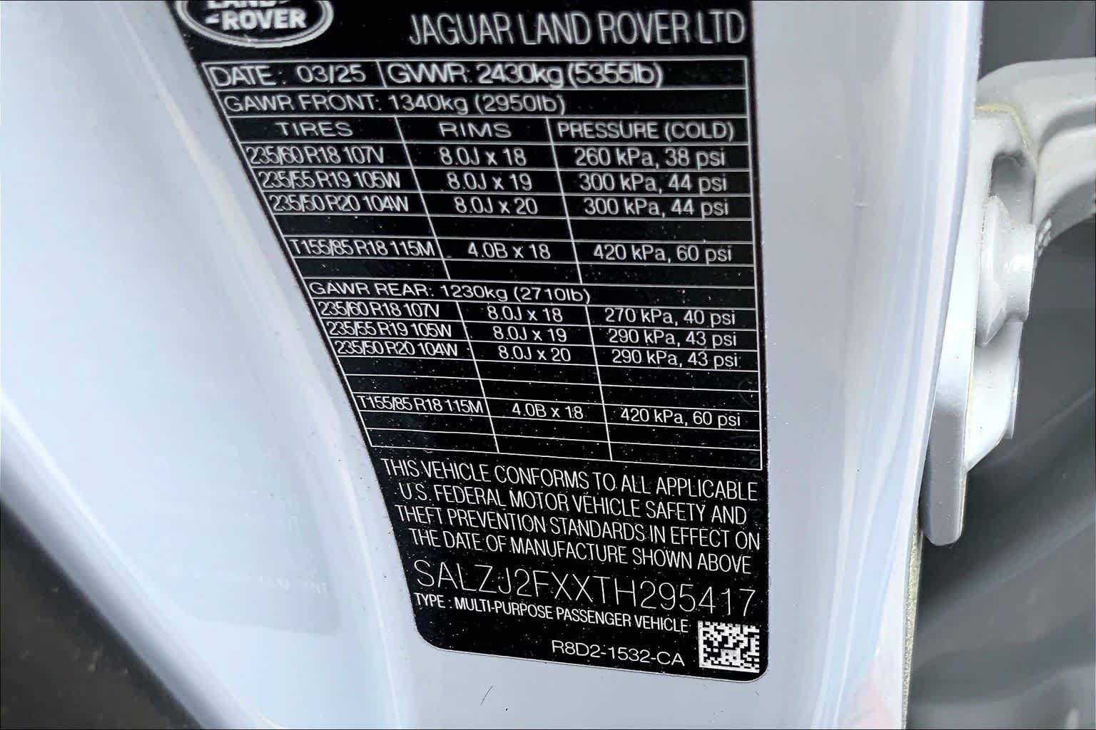 Used 2026 Land Rover Range Rover Evoque S AWD/4WD image 31