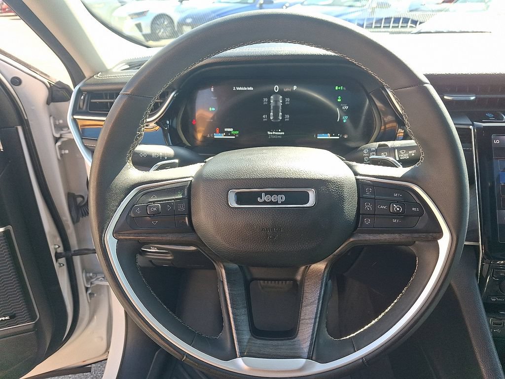 Used 2023 Jeep Grand Cherokee 4WD 4xe image 21