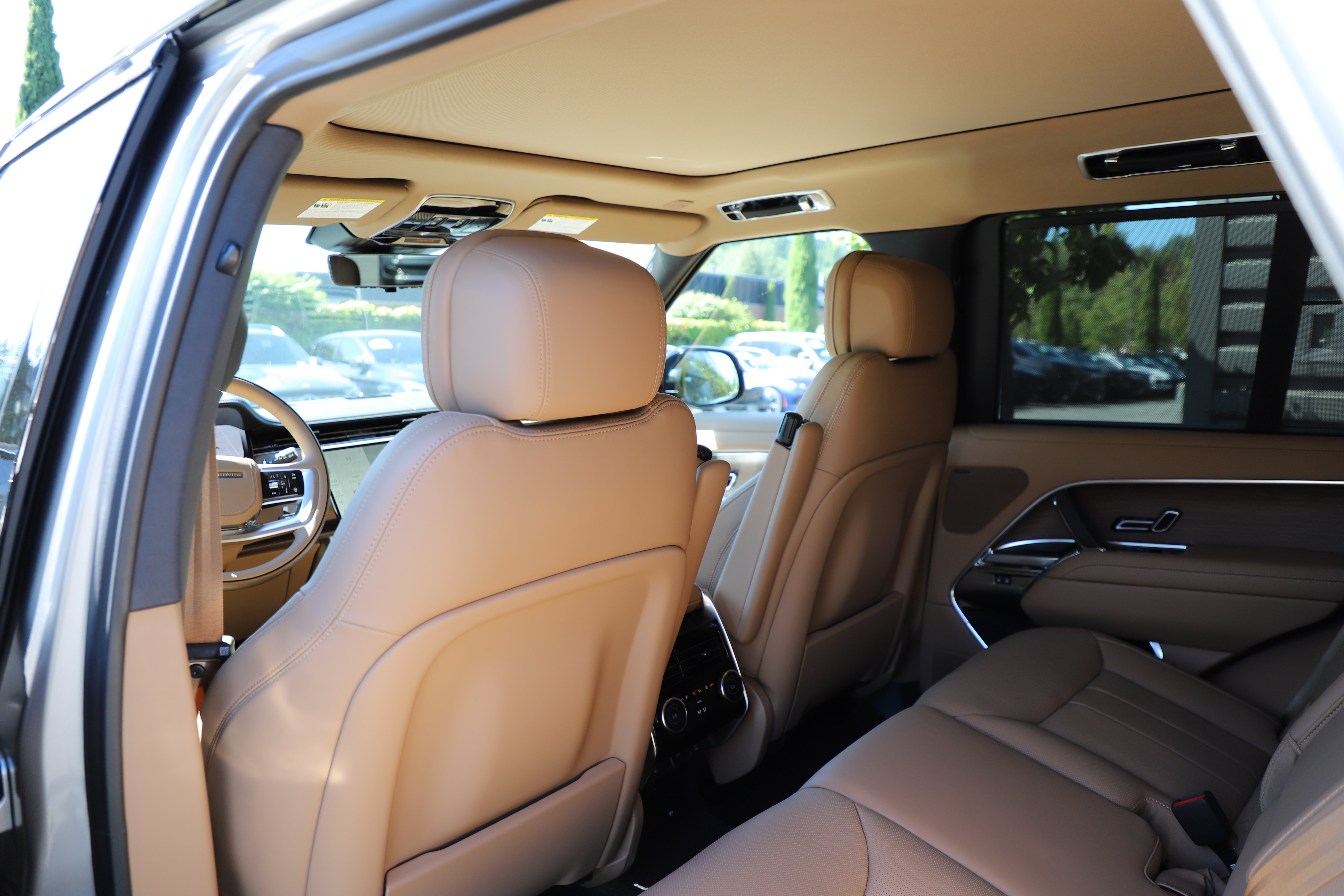 New 2026 Land Rover Range Rover SE AWD/4WD image 15