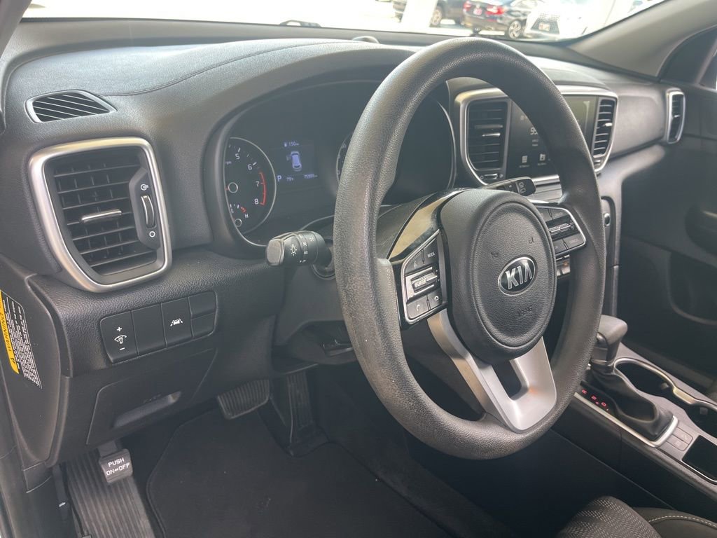Used 2020 Kia Sportage LX image 9