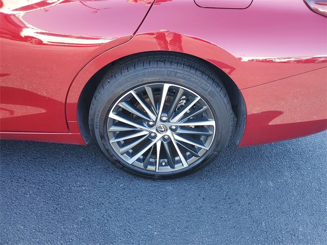 Used 2024 Lexus ES 300h w/ Premium Package image 5