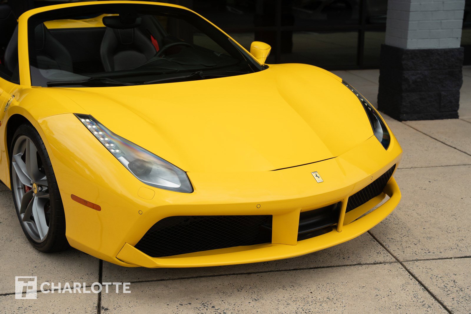 Used 2017 Ferrari 488 Spider image 2