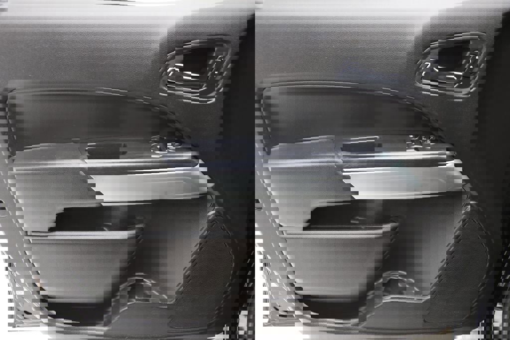 Used 2016 Chevrolet Colorado LT w/ Midnight Edition image 17