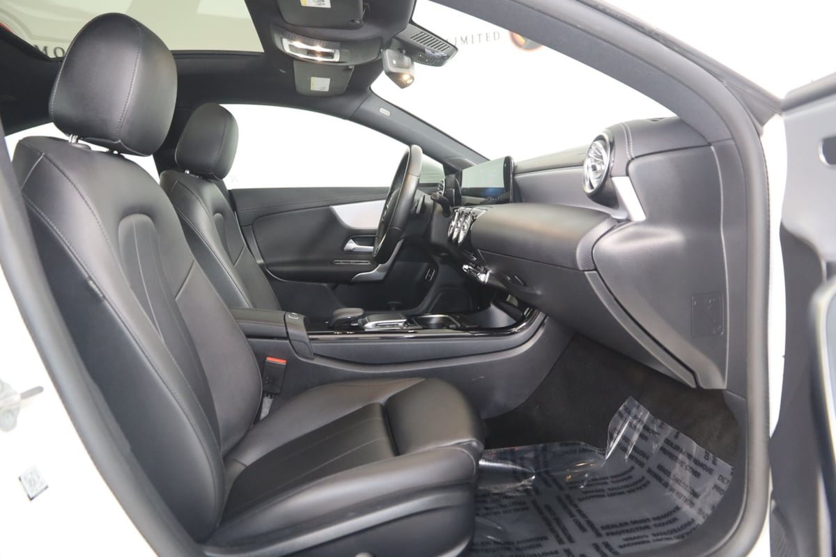 Used 2021 Mercedes-Benz CLA 250 4MATIC w/ Premium Package image 12