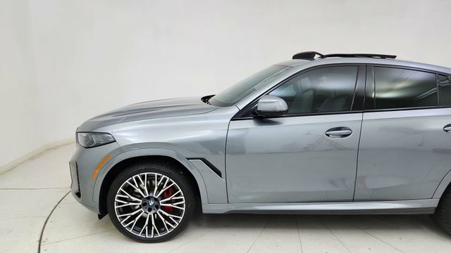 Used 2026 BMW X6 xDrive40i w/ Climate Comfort Package image 4