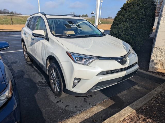 Used 2018 Toyota RAV4 Limited image 2