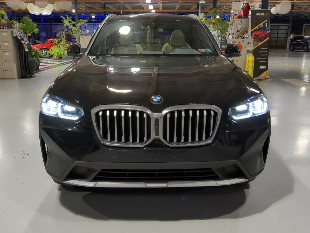Used 2024 BMW X3 xDrive30i w/ Convenience Package AWD/4WD image 3