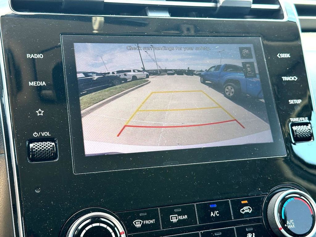 Used 2023 Hyundai Tucson SEL FWD image 17