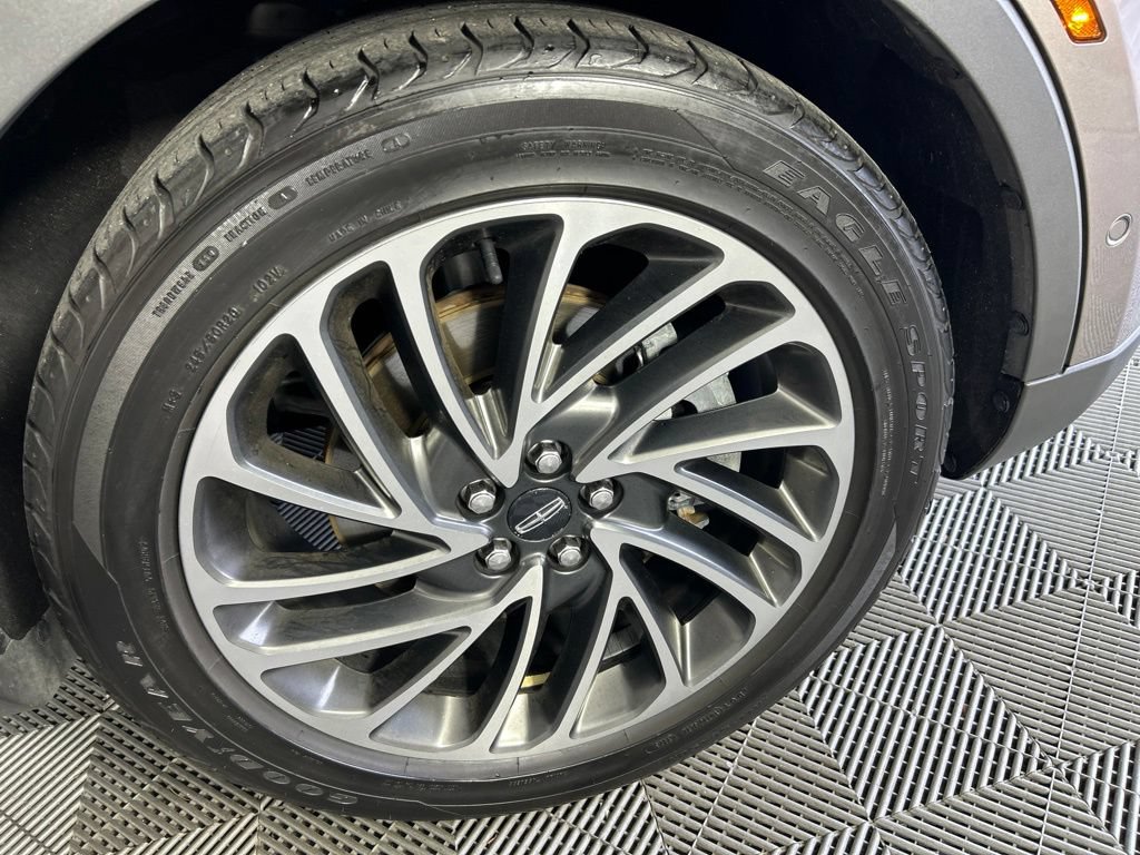 Used 2020 Lincoln Nautilus Reserve FWD image 6