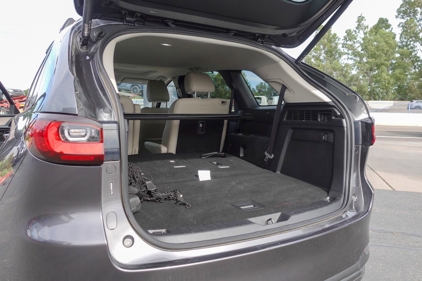 Used 2024 MAZDA CX-90 Plug-In Hybrid w/ Preferred image 24