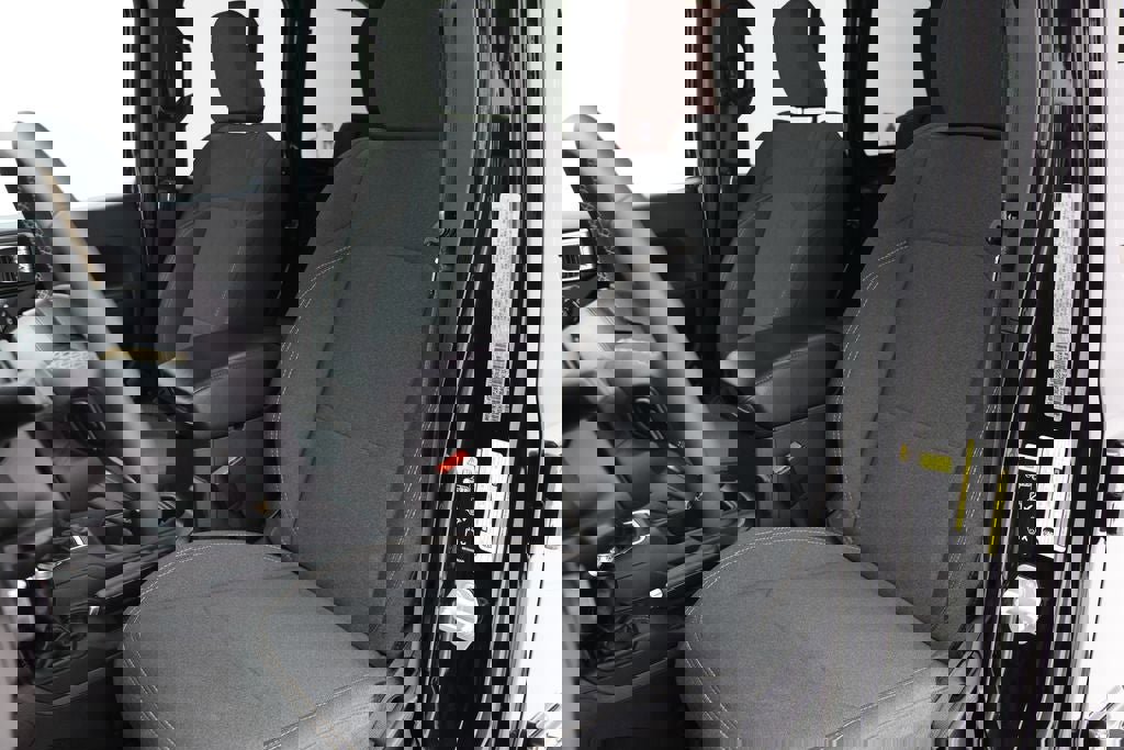 Used 2024 Jeep Wrangler Sport S image 15