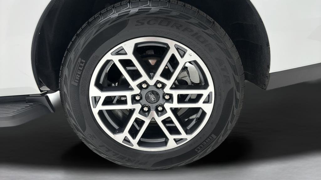 Used 2025 Ford Expedition Active AWD/4WD image 8