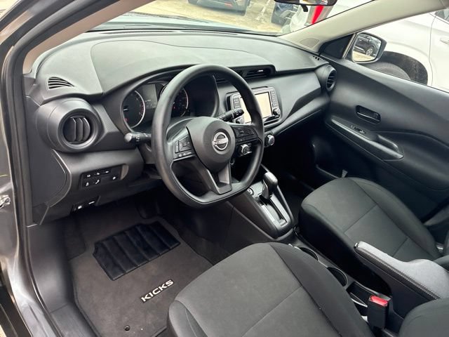 Used 2025 Nissan Kicks Play S FWD image 18