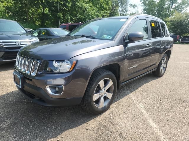 Used 2017 Jeep Compass High Altitude AWD/4WD image 3