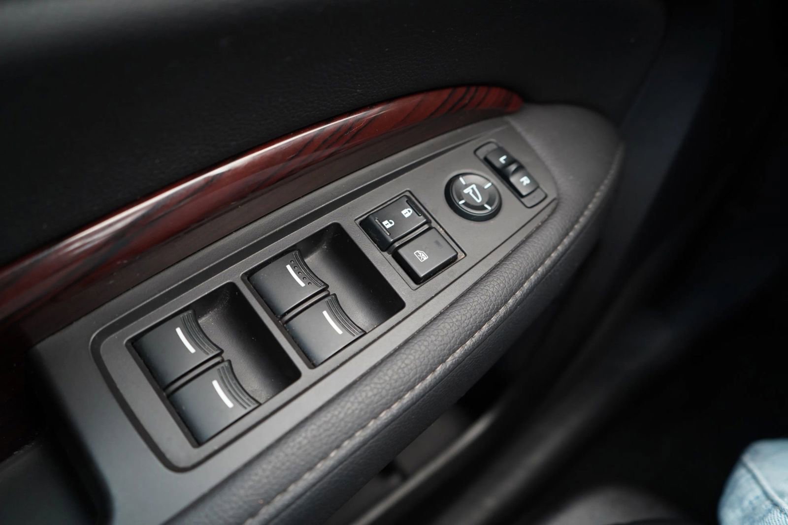 Used 2015 Acura MDX FWD image 15