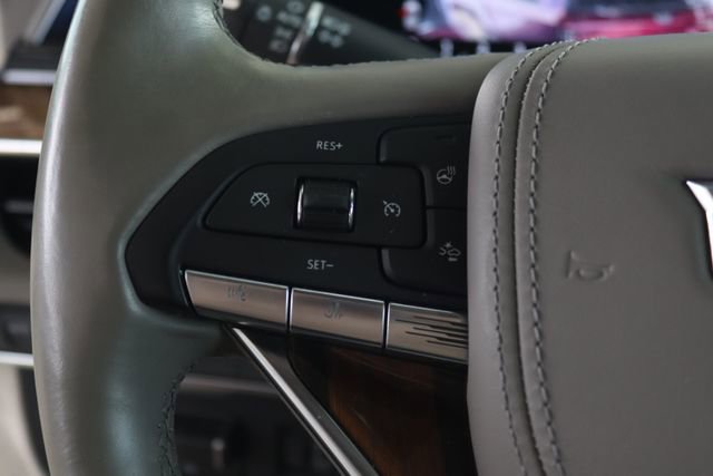 Certified 2023 Cadillac Escalade ESV Premium Luxury Platinum image 13