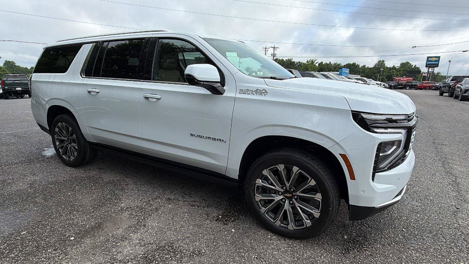 New 2026 Chevrolet Suburban High Country AWD/4WD image 7