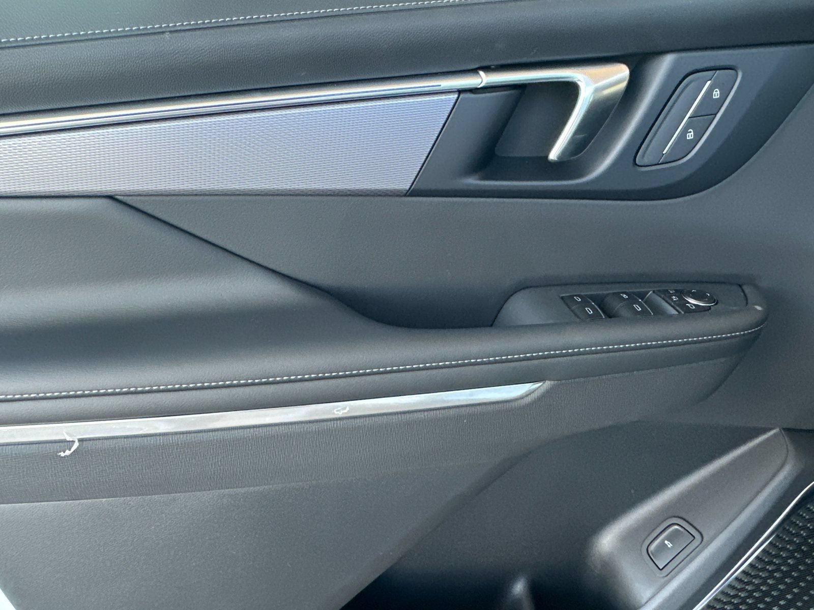 New 2026 Buick Enclave Sport Touring FWD image 11