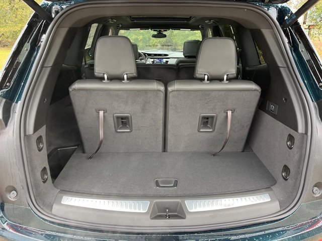 New 2025 Cadillac XT6 Luxury image 5