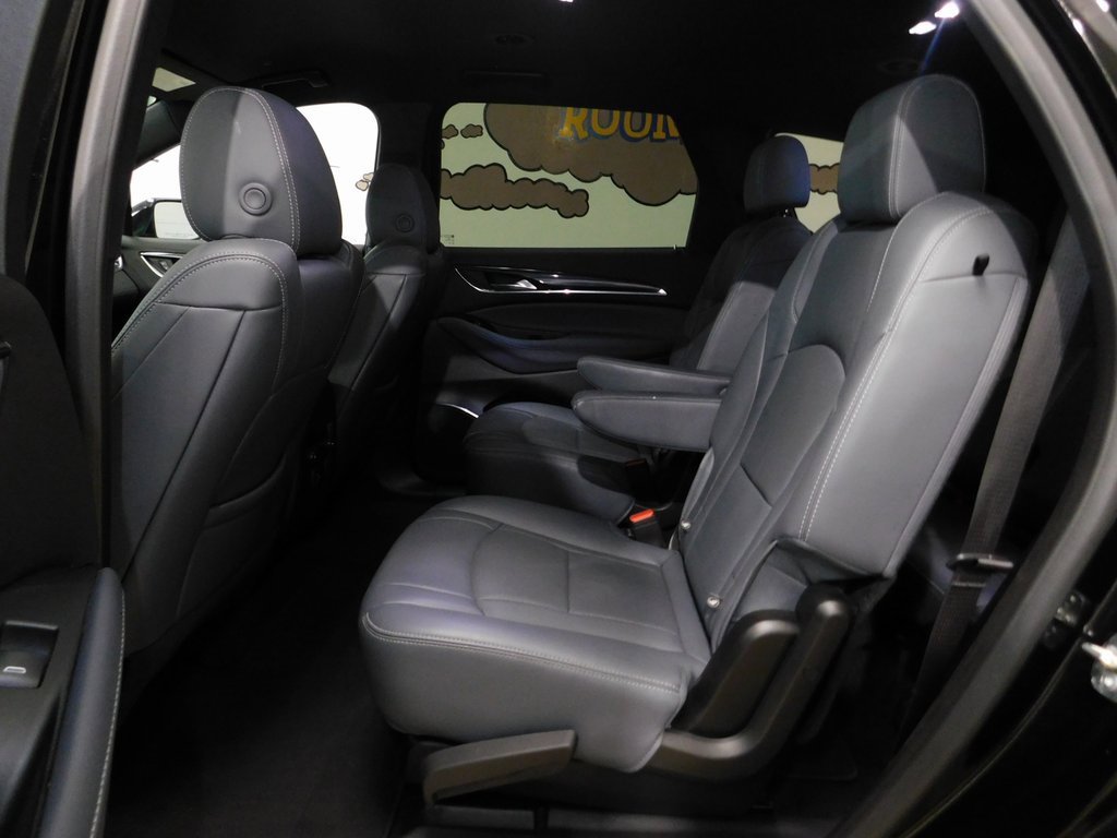 Used 2024 Buick Enclave Essence image 73
