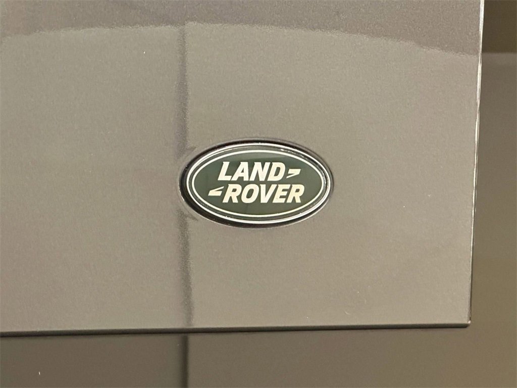 Used 2024 Land Rover Defender 130 S image 8