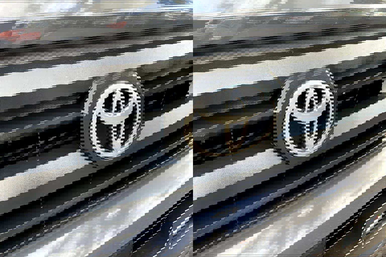 Certified 2024 Toyota Tacoma SR5 image 27