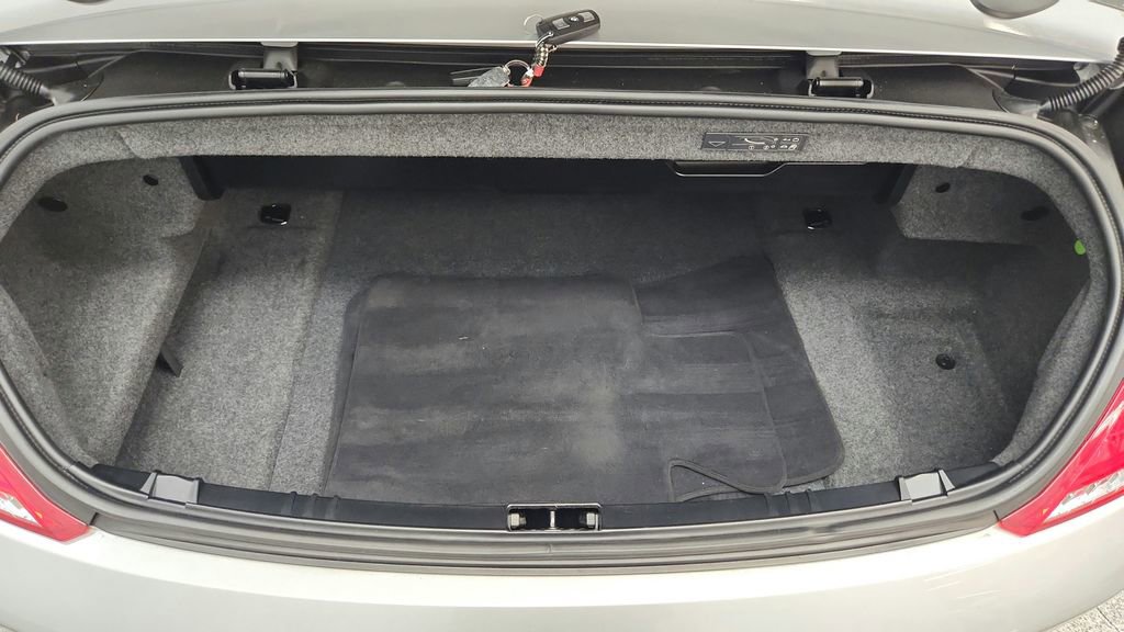 Used 2010 BMW 650i Convertible RWD image 50