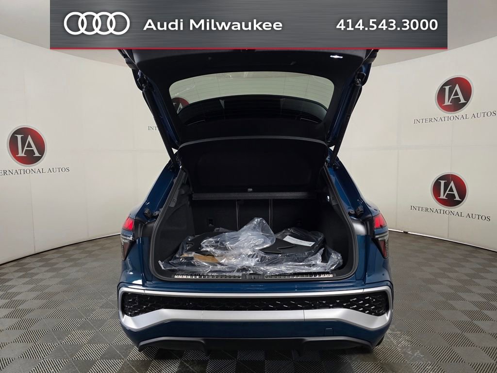 New 2026 Audi Q3 quattro 2.0T AWD/4WD image 9