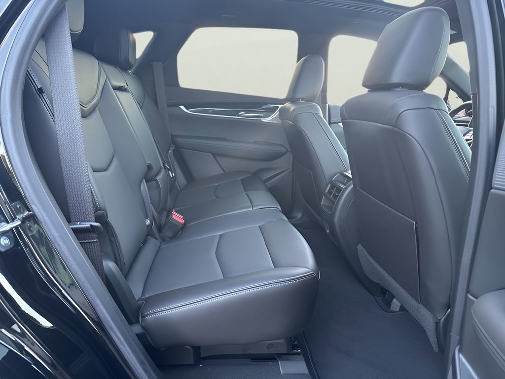 Certified 2025 Cadillac XT5 Premium Luxury w/ Technology Package image 18