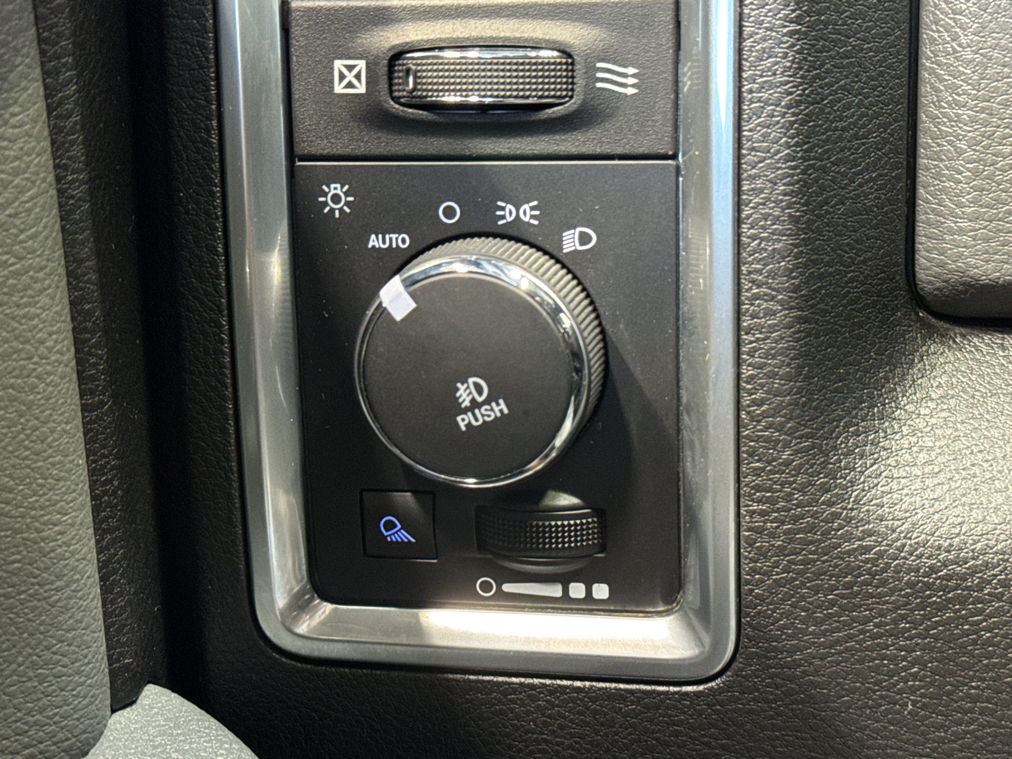 Used 2018 RAM 1500 Big Horn AWD/4WD image 28