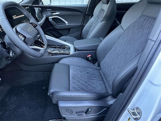 New 2025 Audi SQ5 Premium Plus image 9