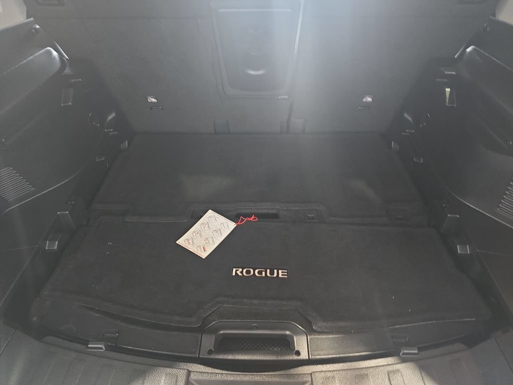 Used 2016 Nissan Rogue SV AWD/4WD image 21