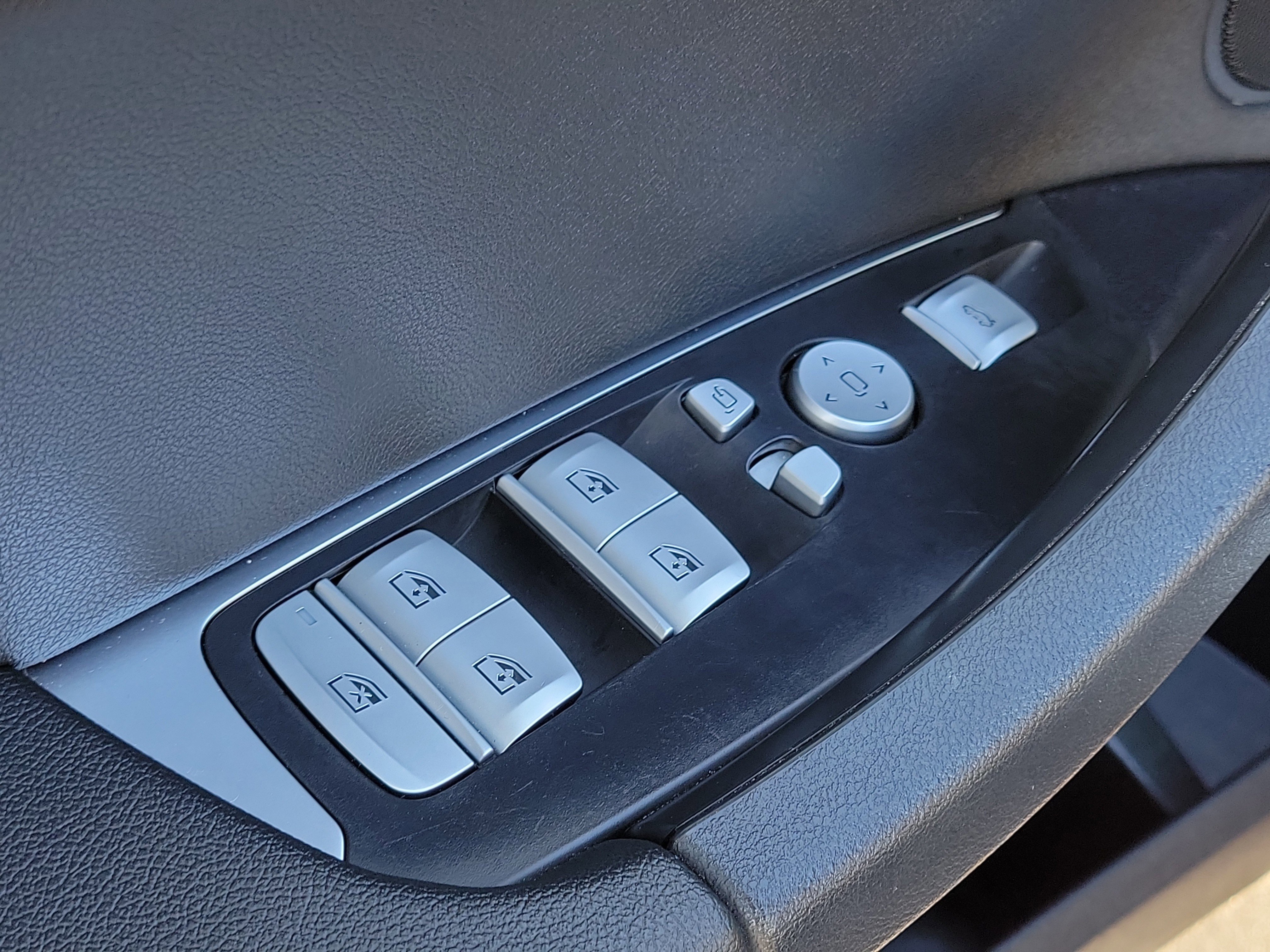 Used 2020 BMW X4 xDrive30i w/ Convenience Package image 20